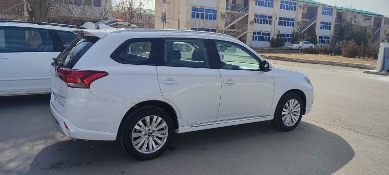 Mitsubishi Outlander 2022 - 310 000 TMT - Ашхабад - img 3