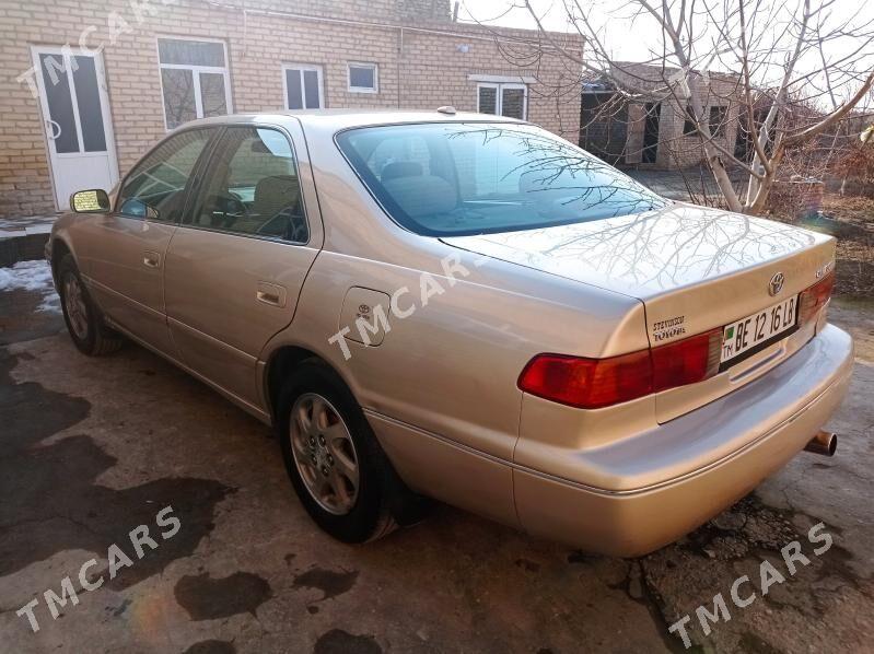 Toyota Camry 2000 - 120 000 TMT - Çärjew - img 4