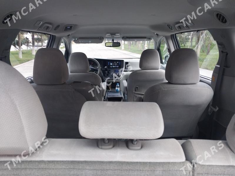 Toyota Sienna 2017 - 325 000 TMT - Aşgabat - img 10