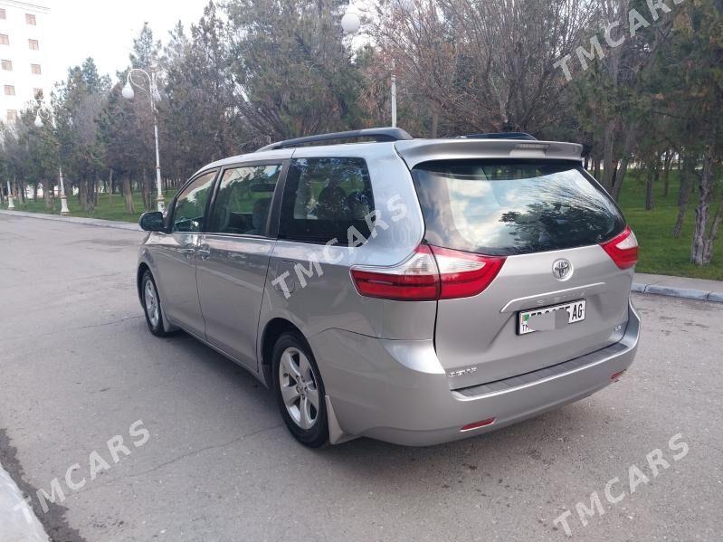 Toyota Sienna 2017 - 325 000 TMT - Aşgabat - img 4