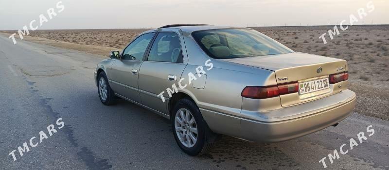 Toyota Camry 1997 - 87 000 TMT - Gyzylarbat - img 3