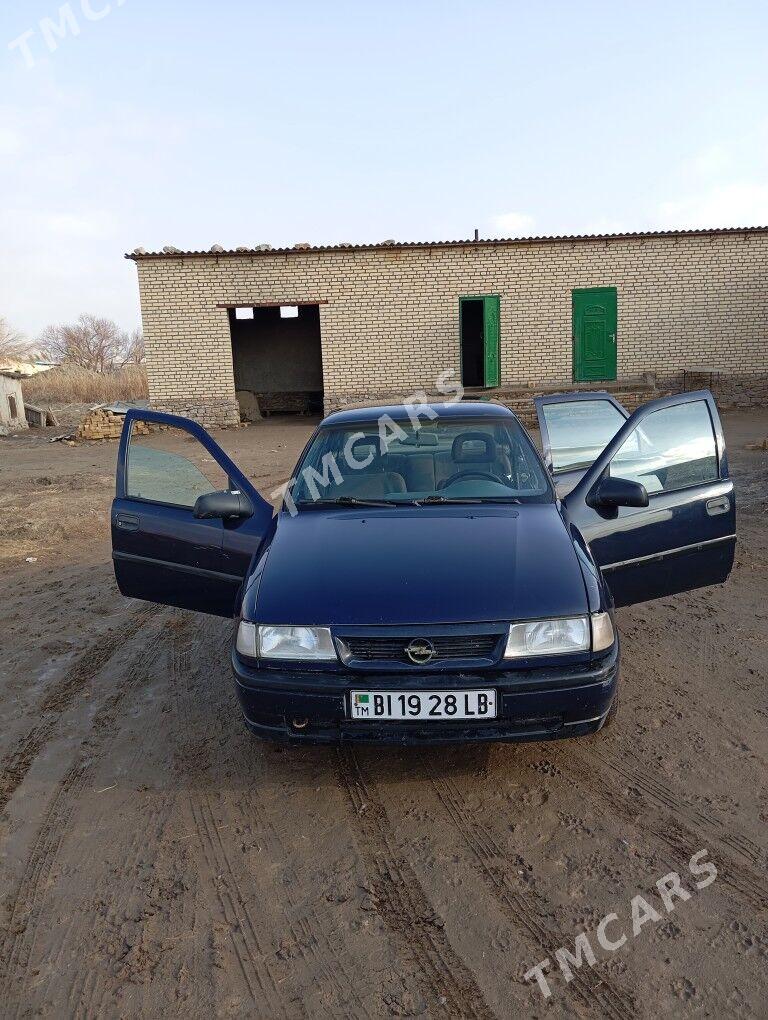 Opel Vectra 1994 - 27 000 TMT - Койтендаг - img 5