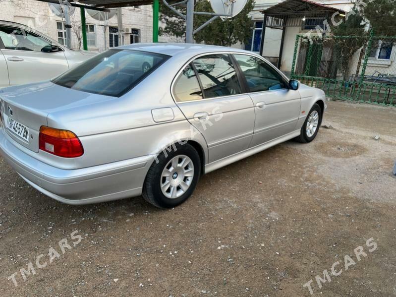 BMW E39 2003 - 120 000 TMT - Туркменбаши - img 2