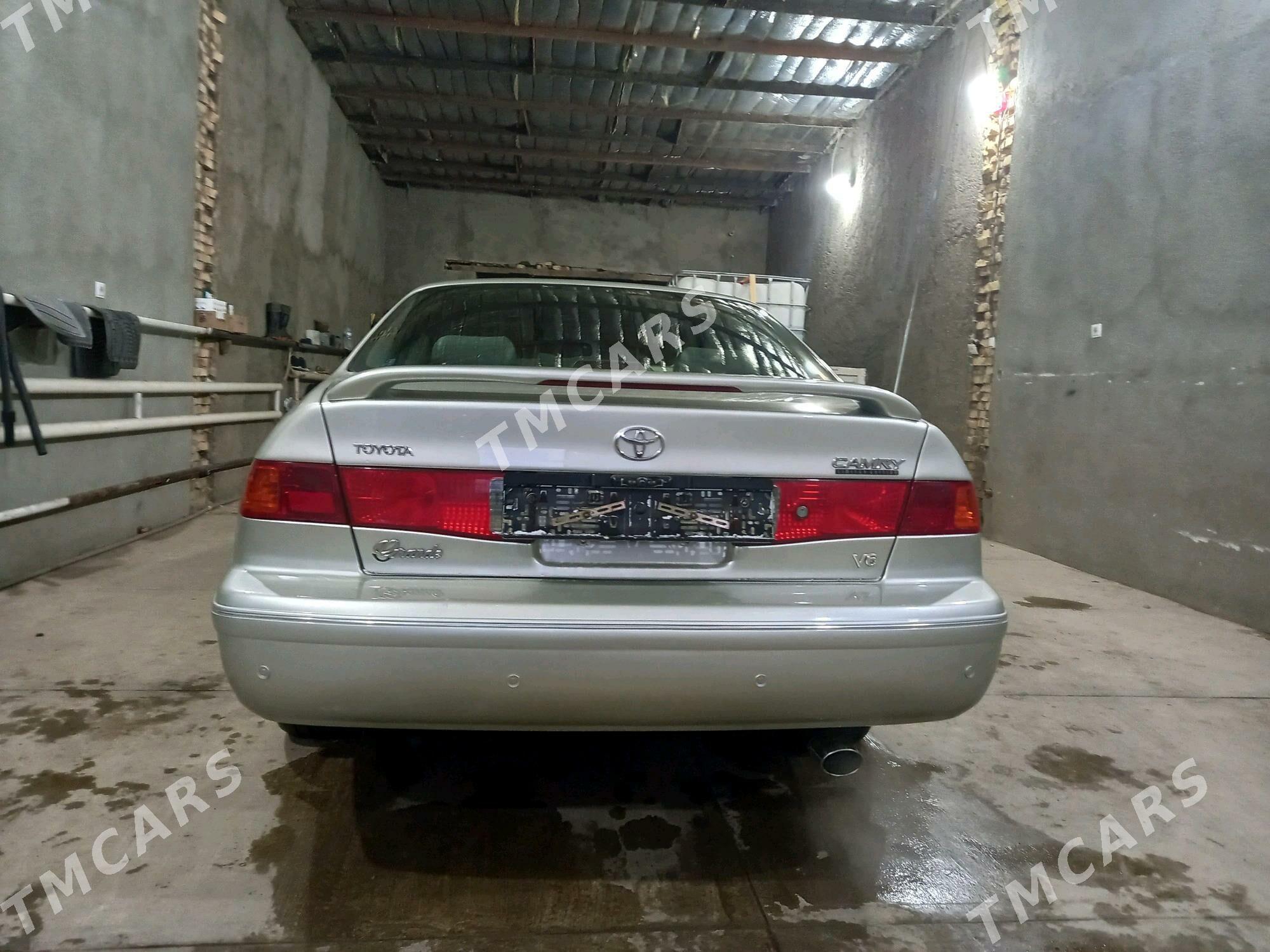 Toyota Camry 2001 - 165 000 TMT - Губадаг - img 6