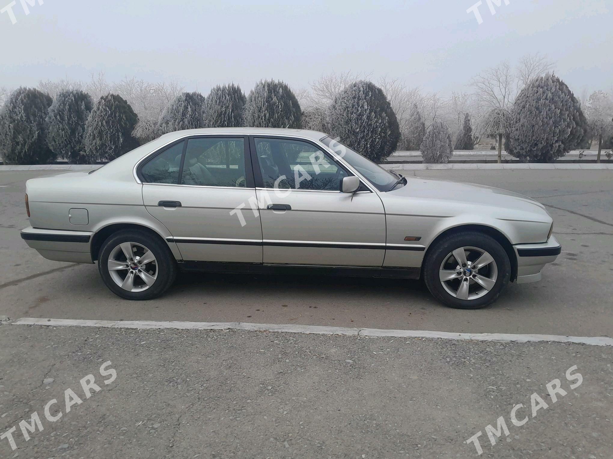 BMW 520 1995 - 65 000 TMT - Кёнеургенч - img 3