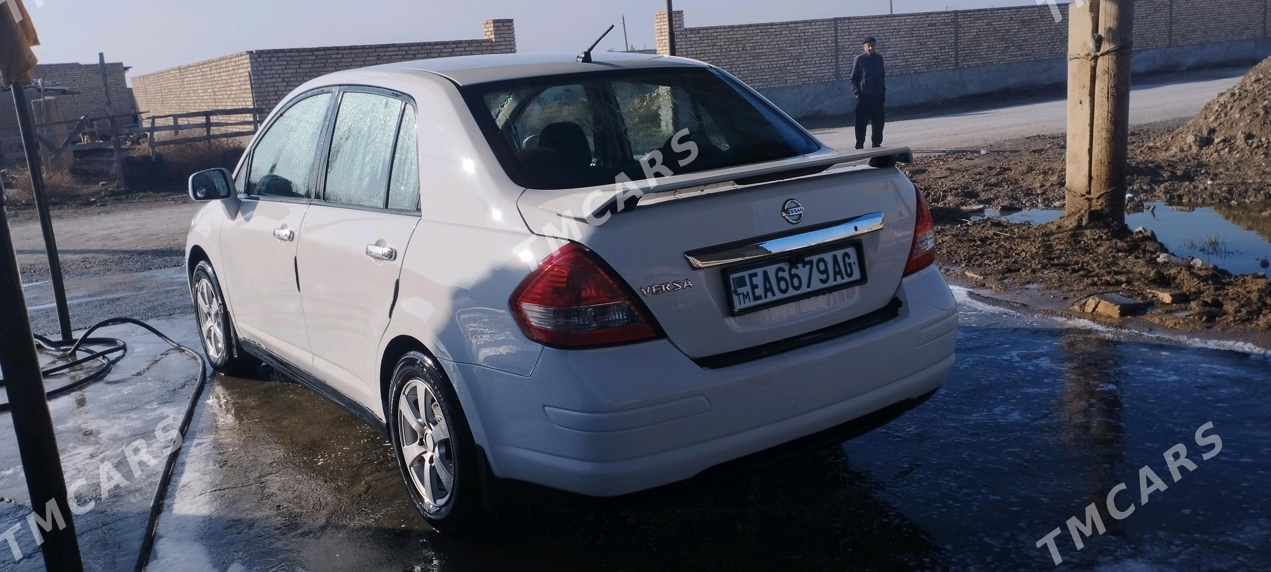 Nissan Versa 2010 - 130 000 TMT - Aşgabat - img 4