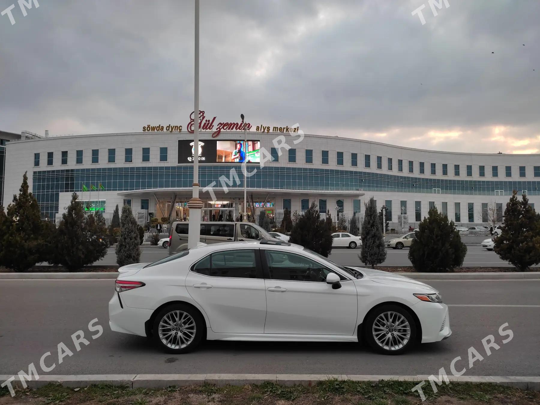 Toyota Camry 2019 - 345 000 TMT - Aşgabat - img 4