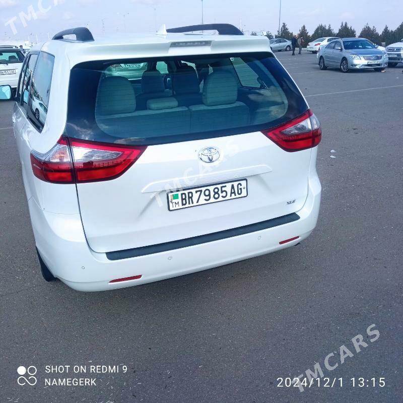 Toyota Sienna 2019 - 475 000 TMT - Aşgabat - img 3