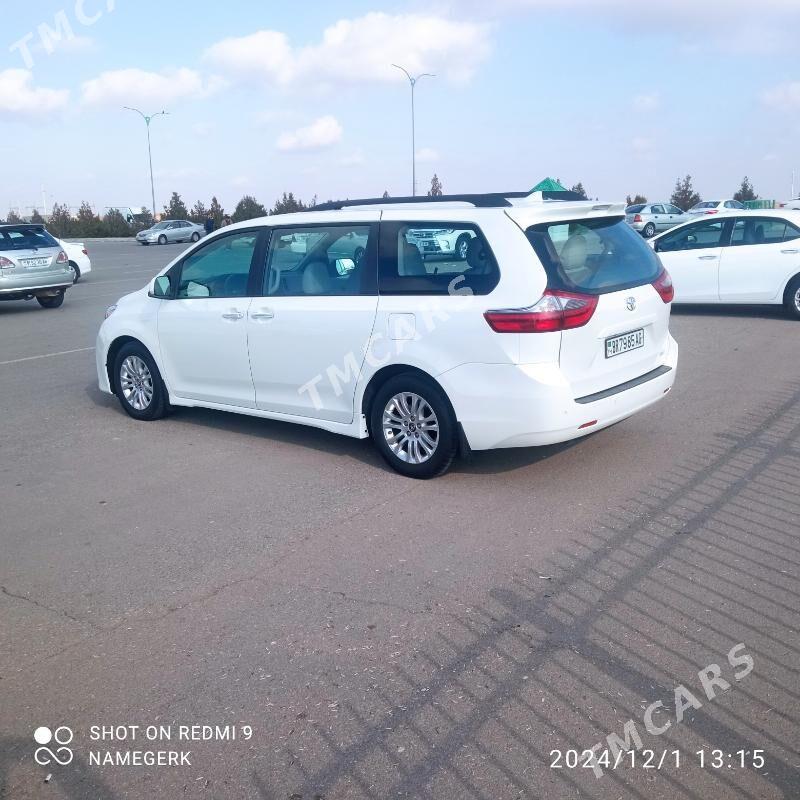 Toyota Sienna 2019 - 475 000 TMT - Aşgabat - img 2