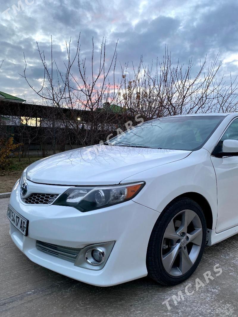 Toyota Camry 2013 - 230 000 TMT - Тязе заман - img 3