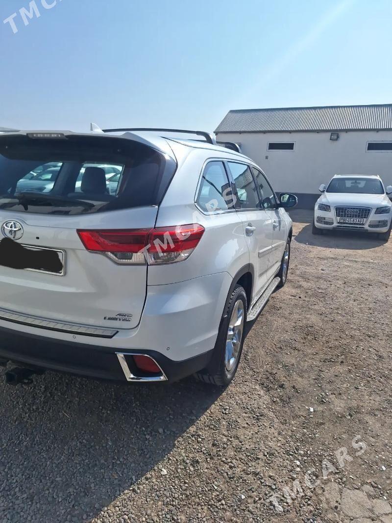 Toyota Highlander 2018 - 500 000 TMT - Aşgabat - img 4