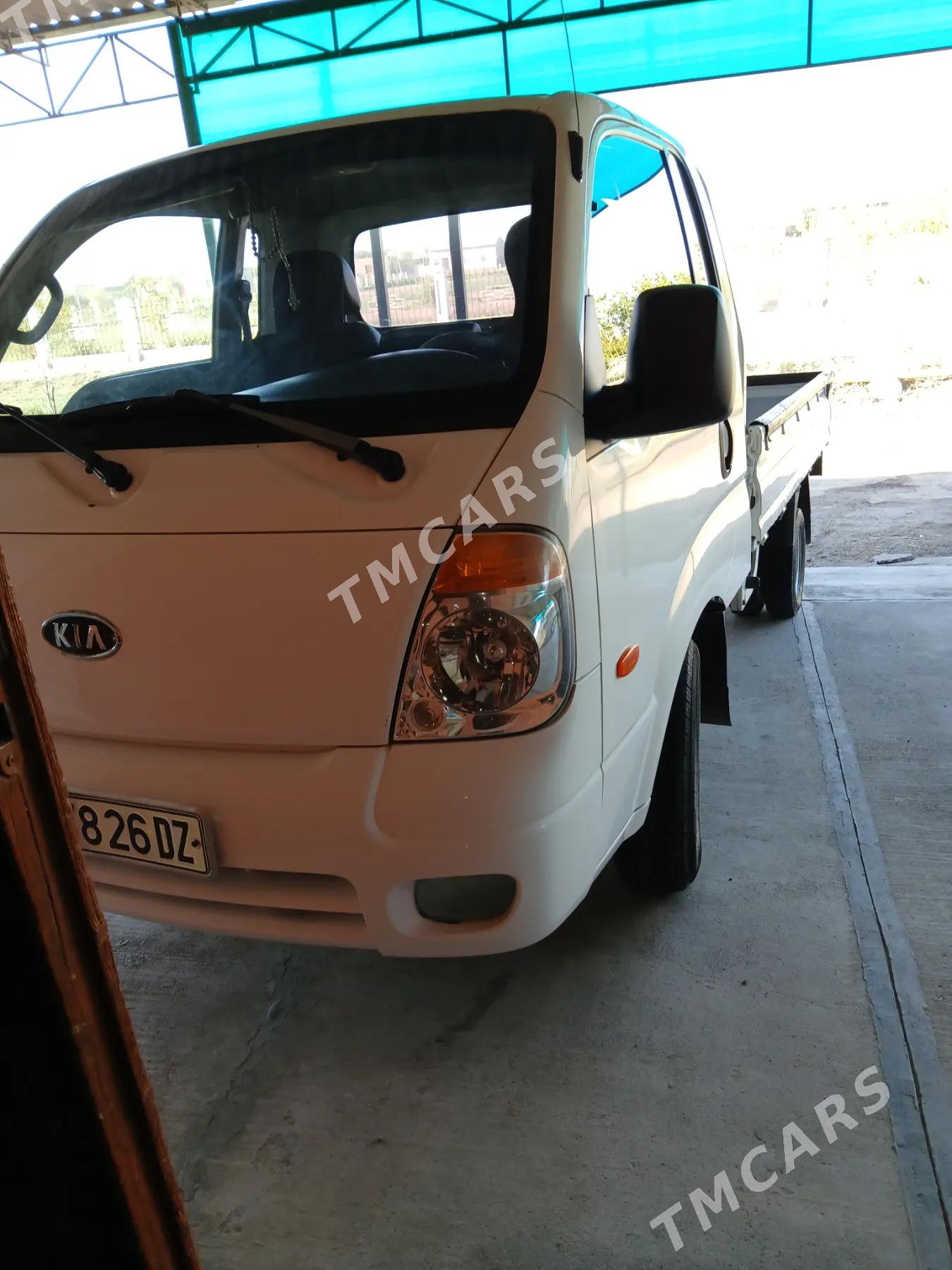 Kia Bongo 2009 - 160 000 TMT - Daşoguz - img 2