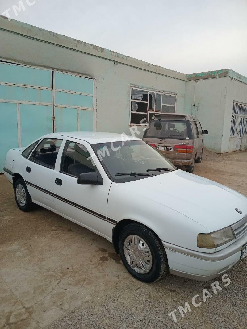 Opel Vectra 1989 - 27 000 TMT - Ёлётен - img 4