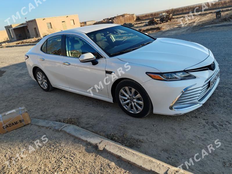 Toyota Camry 2018 - 278 000 TMT - Ruhubelent etraby - img 4