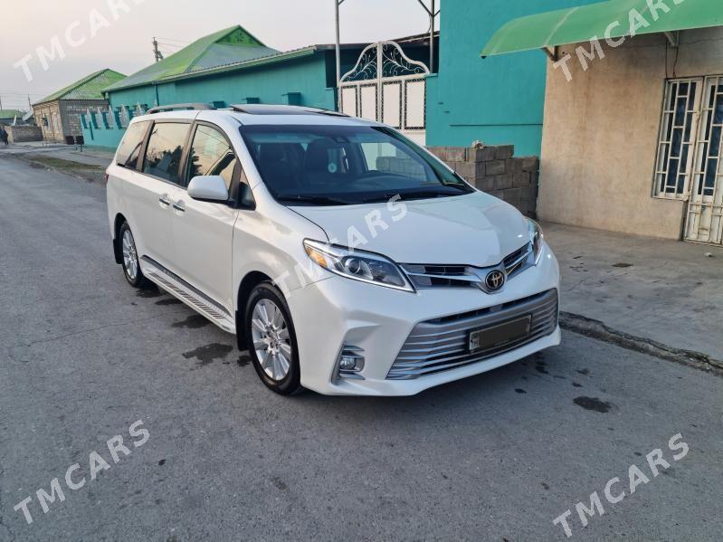 Toyota Sienna 2018 - 355 000 TMT - Ашхабад - img 2