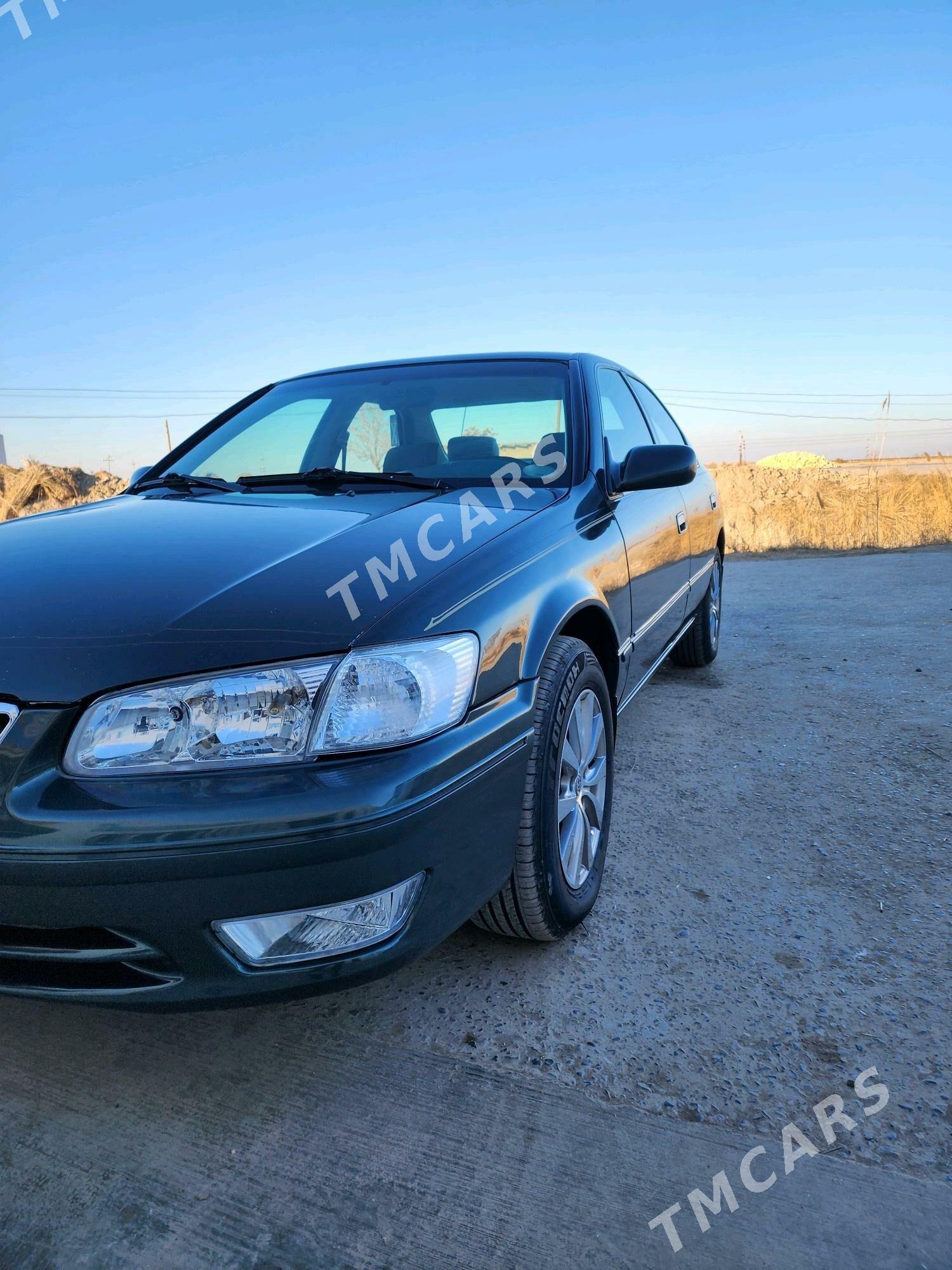 Toyota Camry 2001 - 140 000 TMT - Dänew - img 2