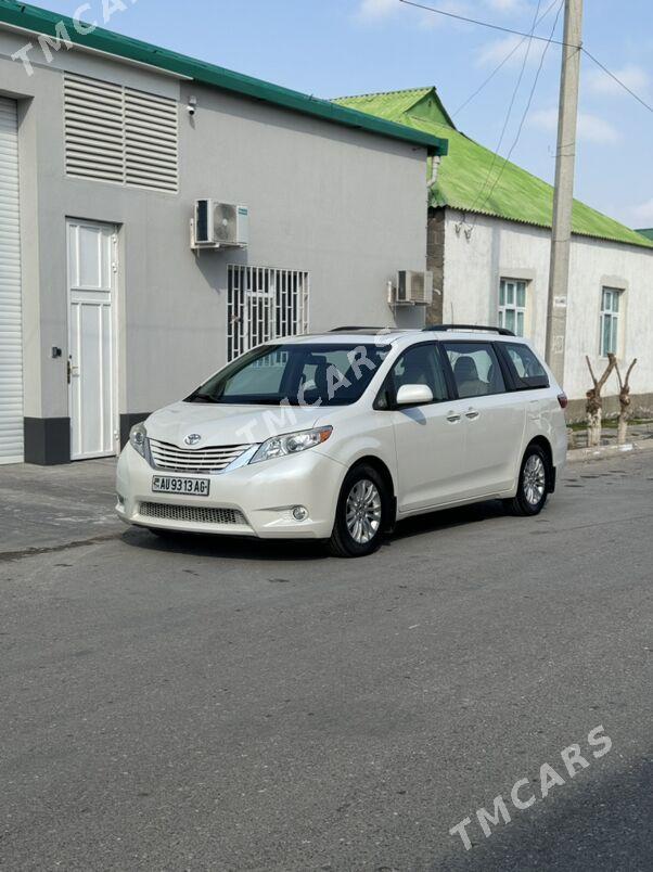 Toyota Sienna 2017 - 410 000 TMT - Aşgabat - img 2