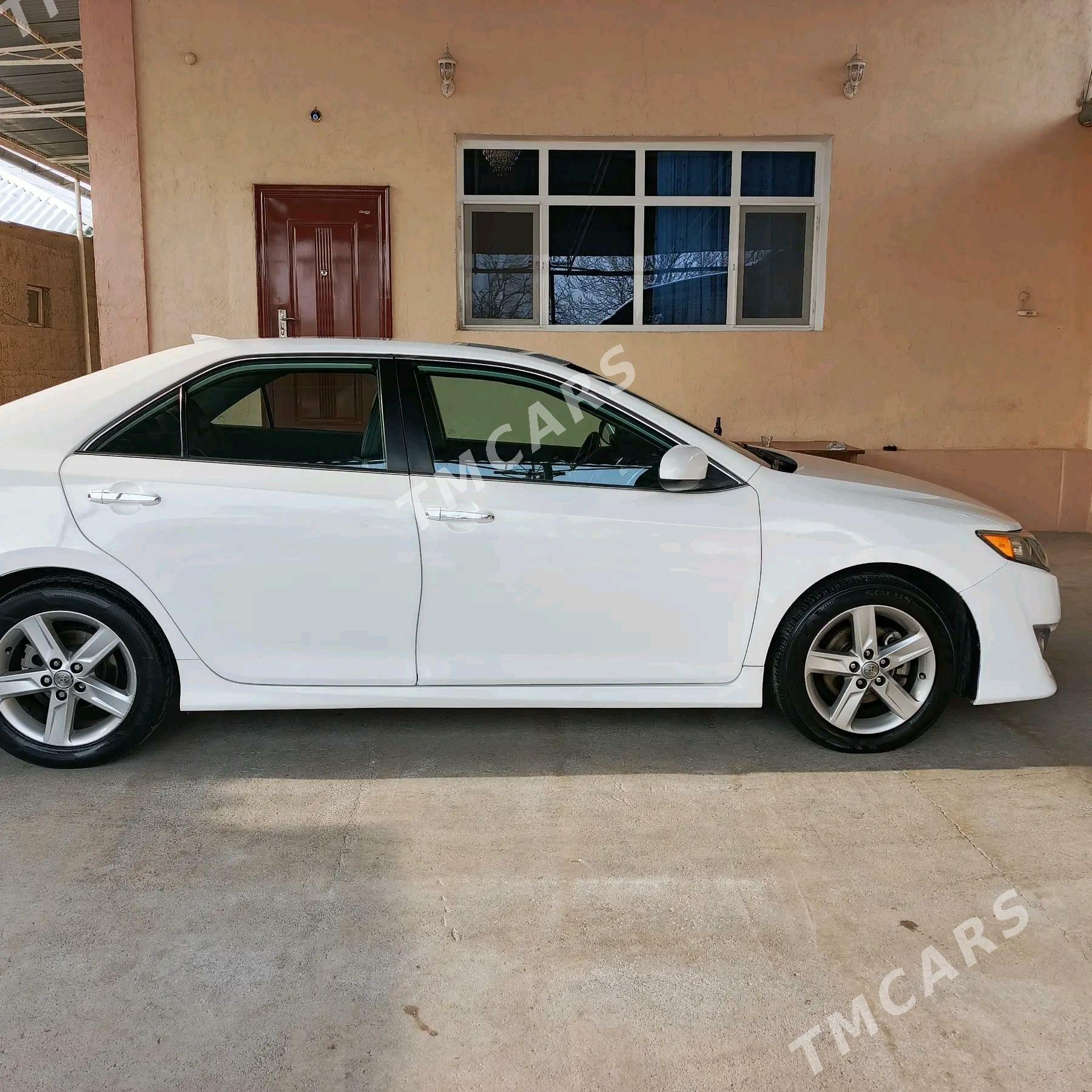 Toyota Camry 2013 - 195 000 TMT - Köşi - img 2