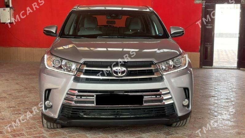 Toyota Highlander 2018 - 480 000 TMT - Мары - img 2