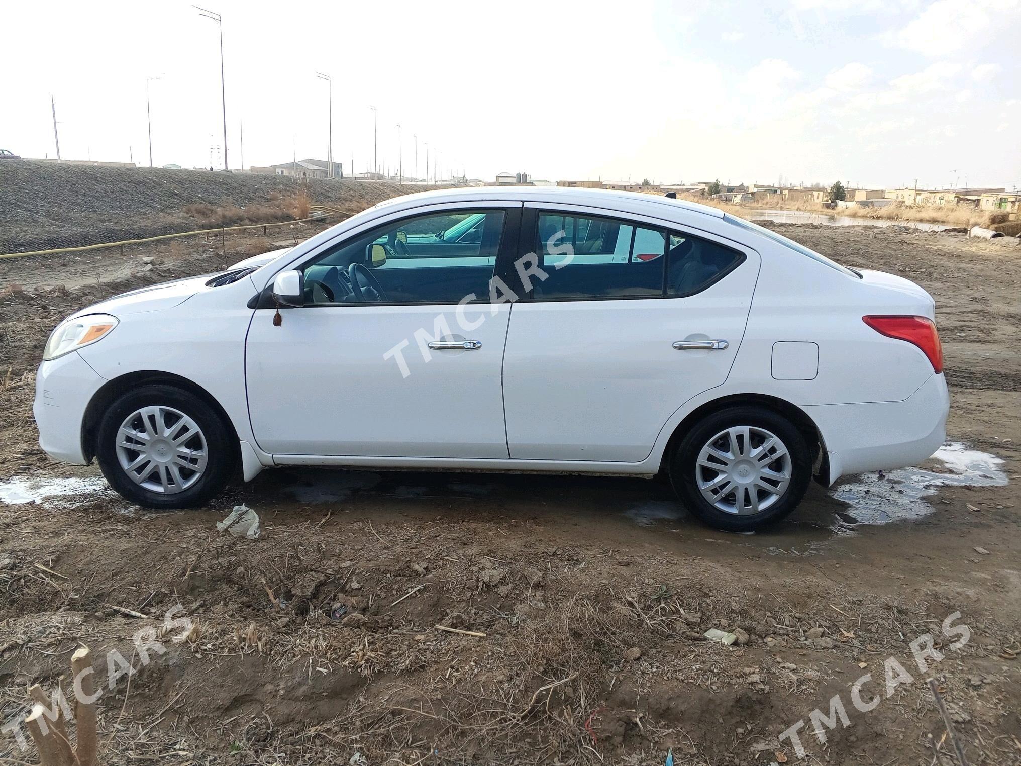 Nissan Versa 2012 - 90 000 TMT - Türkmenabat - img 7