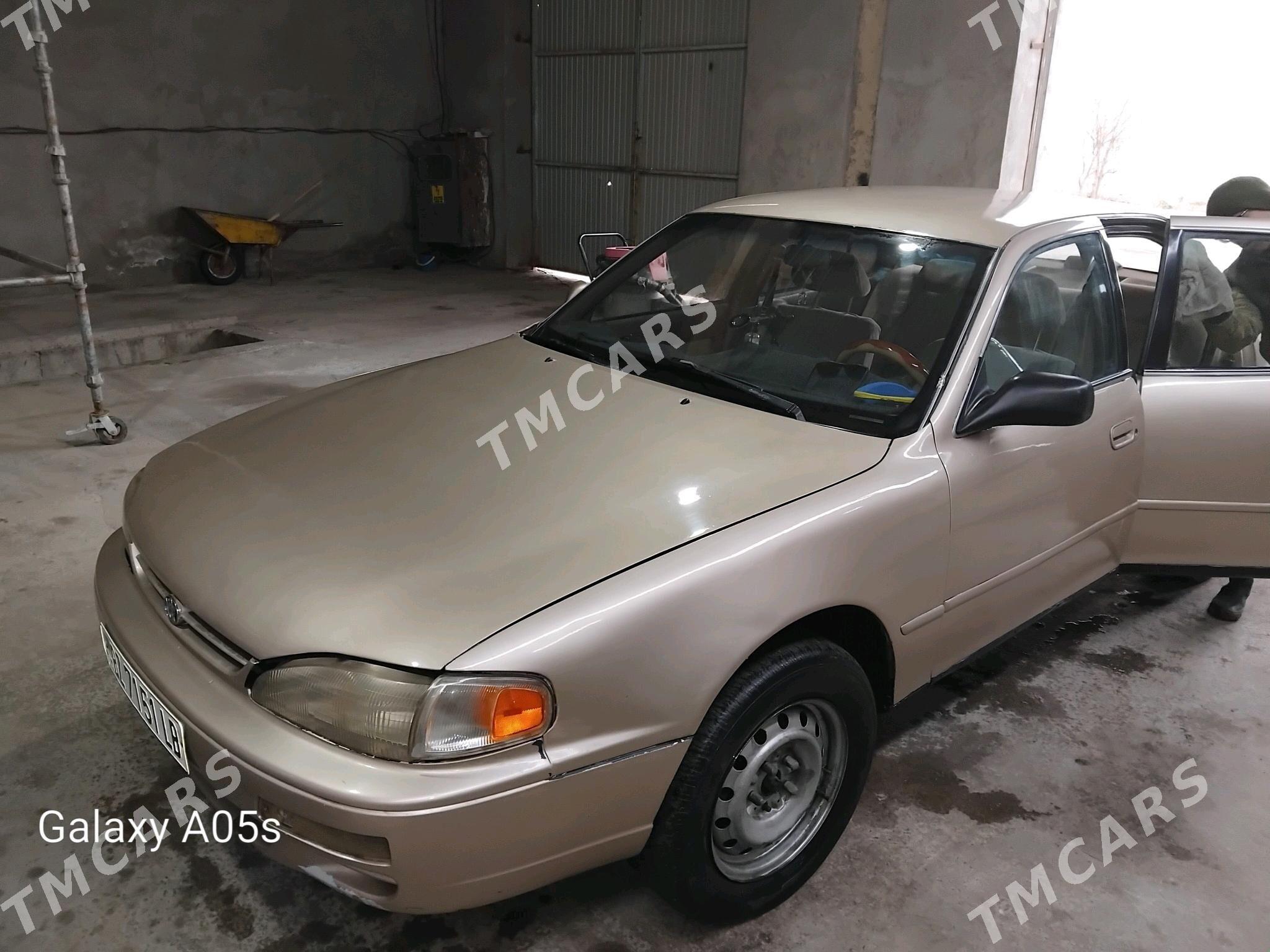 Toyota Camry 1994 - 70 000 TMT - Сакар - img 3