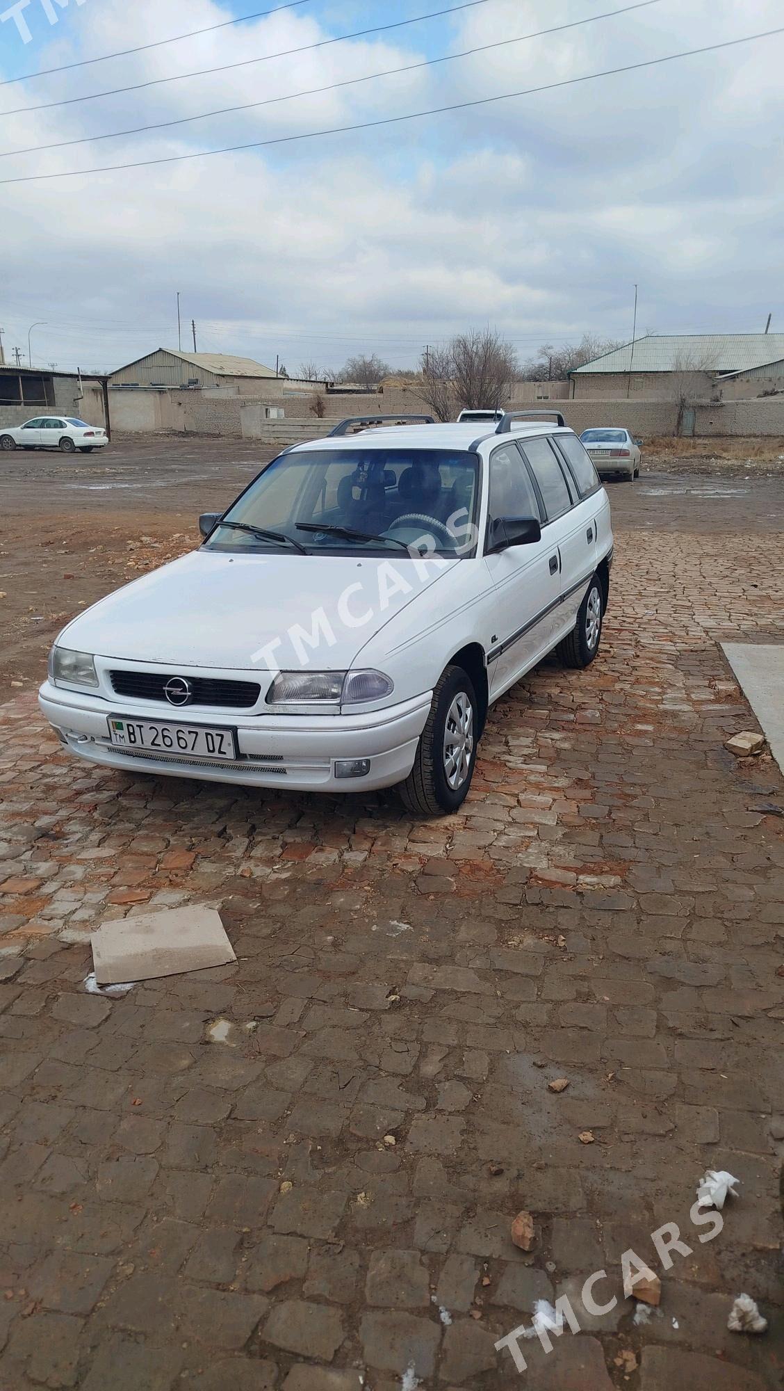 Opel Astra 1993 - 30 000 TMT - Gurbansoltan Eje - img 3