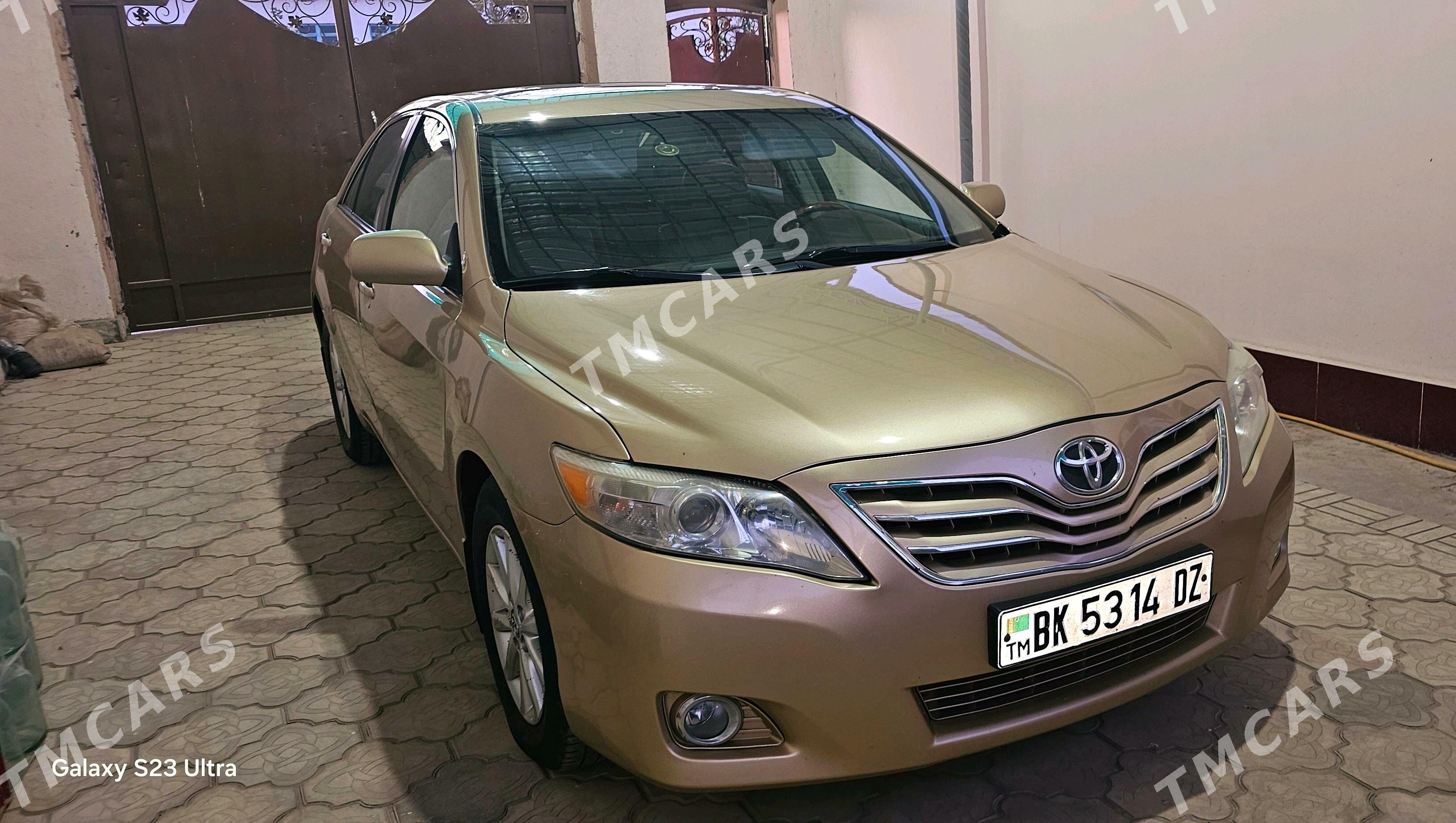 Toyota Camry 2011 - 205 000 TMT - Дашогуз - img 4