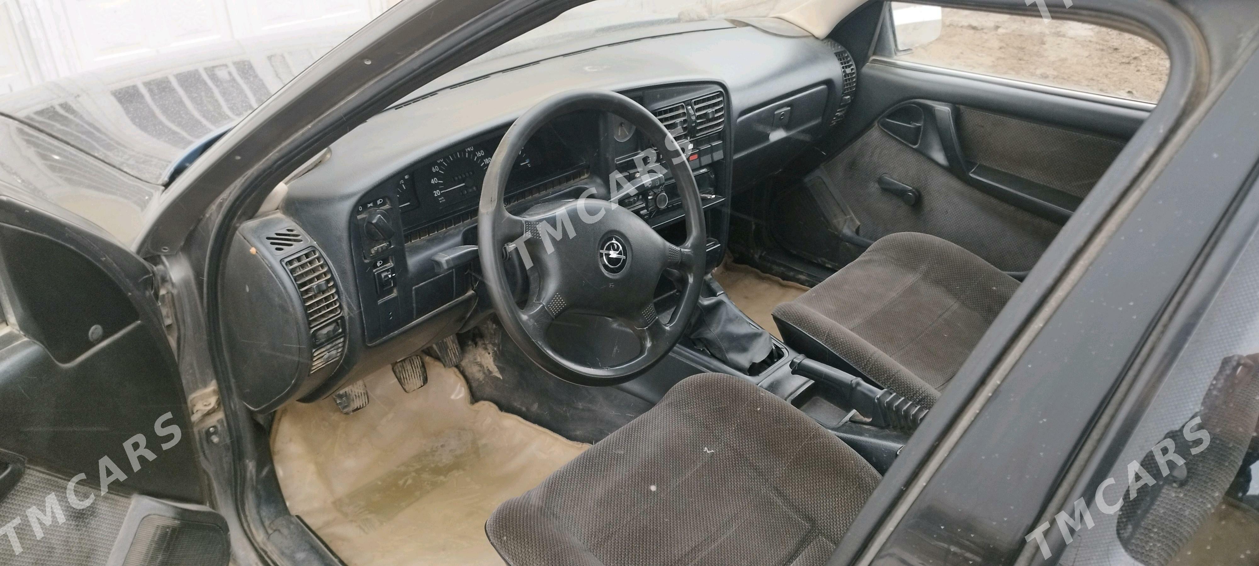 Opel Omega 1991 - 20 000 TMT - Türkmenbaşy etr. - img 5