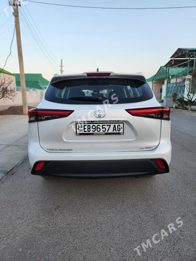 Toyota Highlander 2022 - 530 000 TMT - Aşgabat - img 8