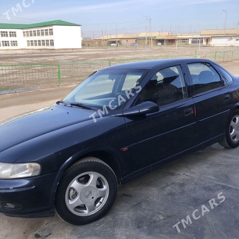 Opel Vectra 2000 - 66 000 TMT - Дашогуз - img 2