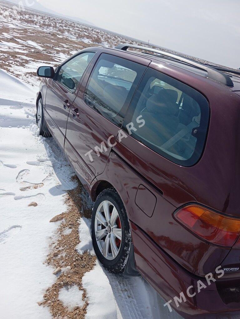 Toyota Sienna 2000 - 125 000 TMT - Türkmenbaşy - img 2