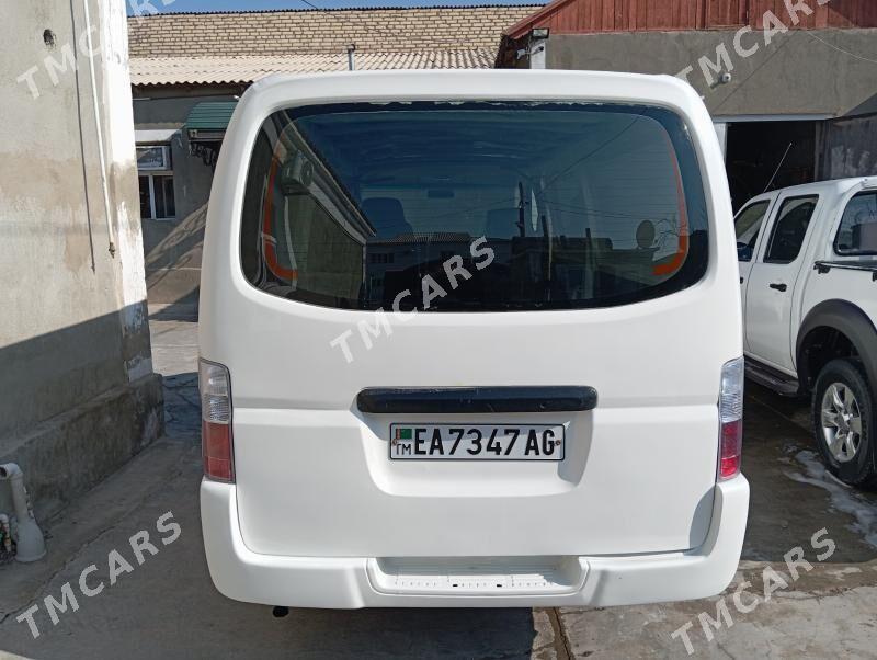 Nissan Urvan 2008 - 150 000 TMT - Ашхабад - img 4