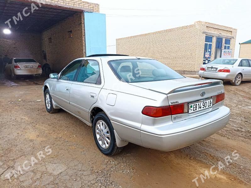 Toyota Camry 2000 - 130 000 TMT - Дарганата - img 3