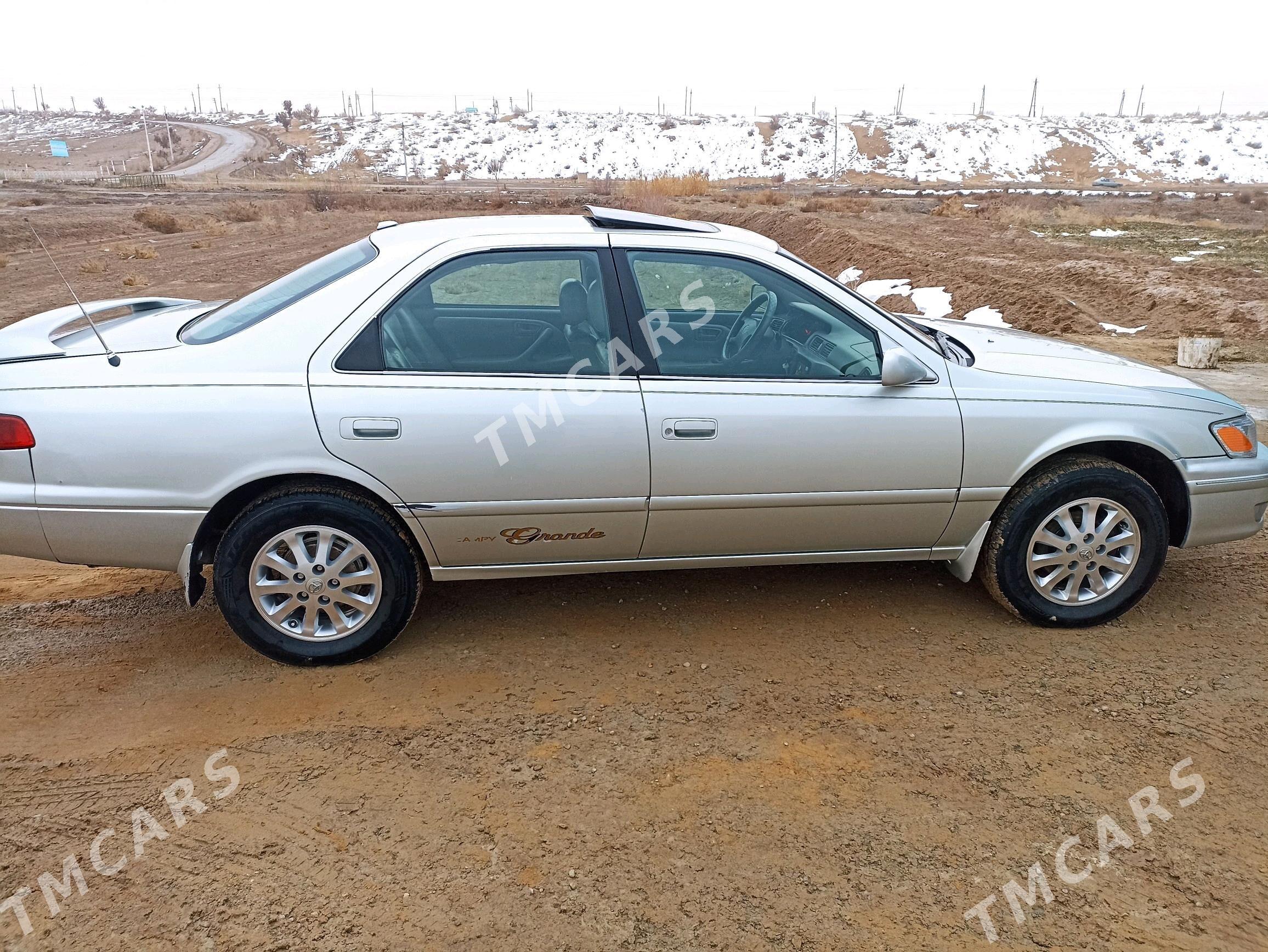 Toyota Camry 2000 - 130 000 TMT - Дарганата - img 4