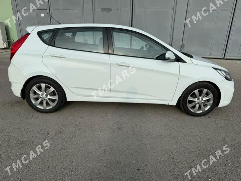 Hyundai Accent 2014 - 145 000 TMT - Бедев - img 3