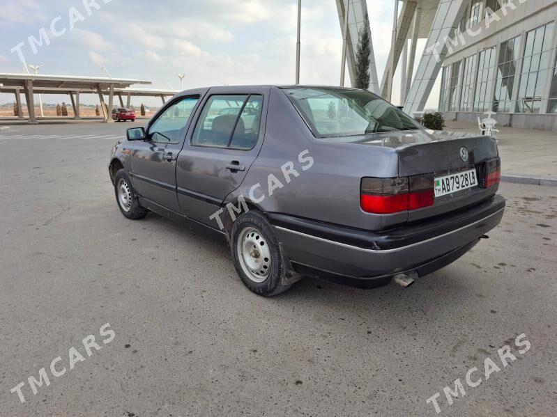 Volkswagen Golf 1992 - 25 000 TMT - Туркменабат - img 4