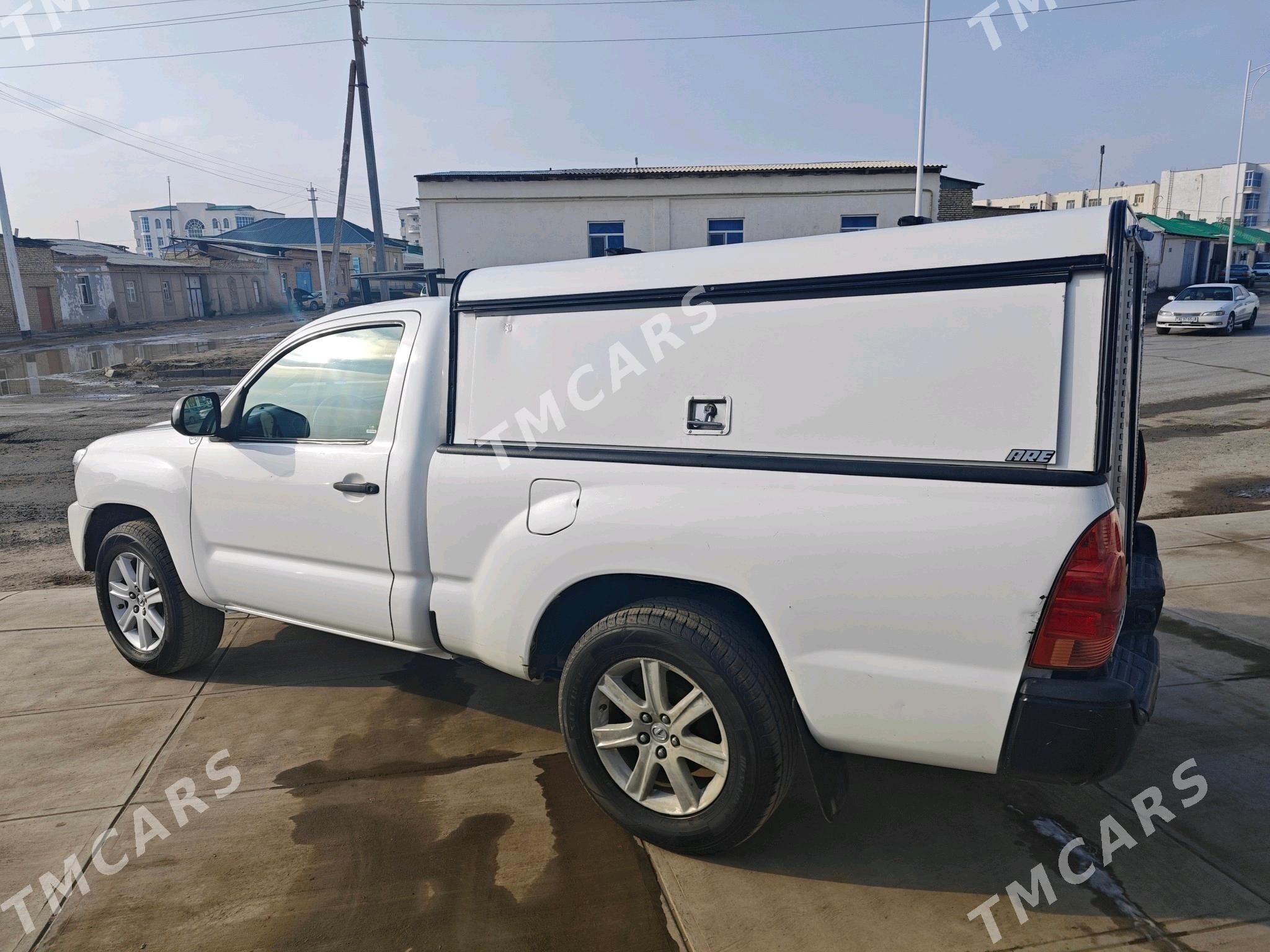 Toyota Tacoma 2012 - 195 000 TMT - Türkmenabat - img 2