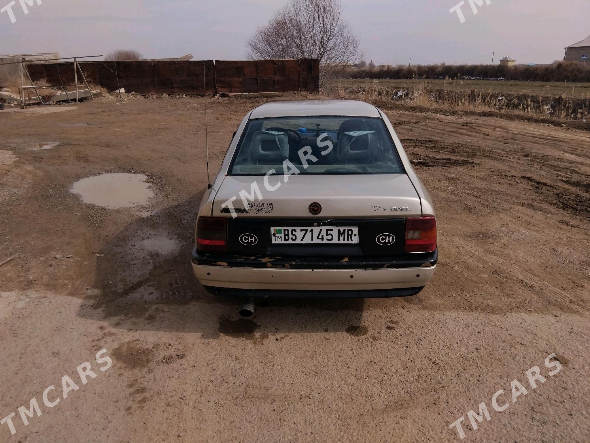 Opel Vectra 1989 - 30 000 TMT - Murgap - img 3