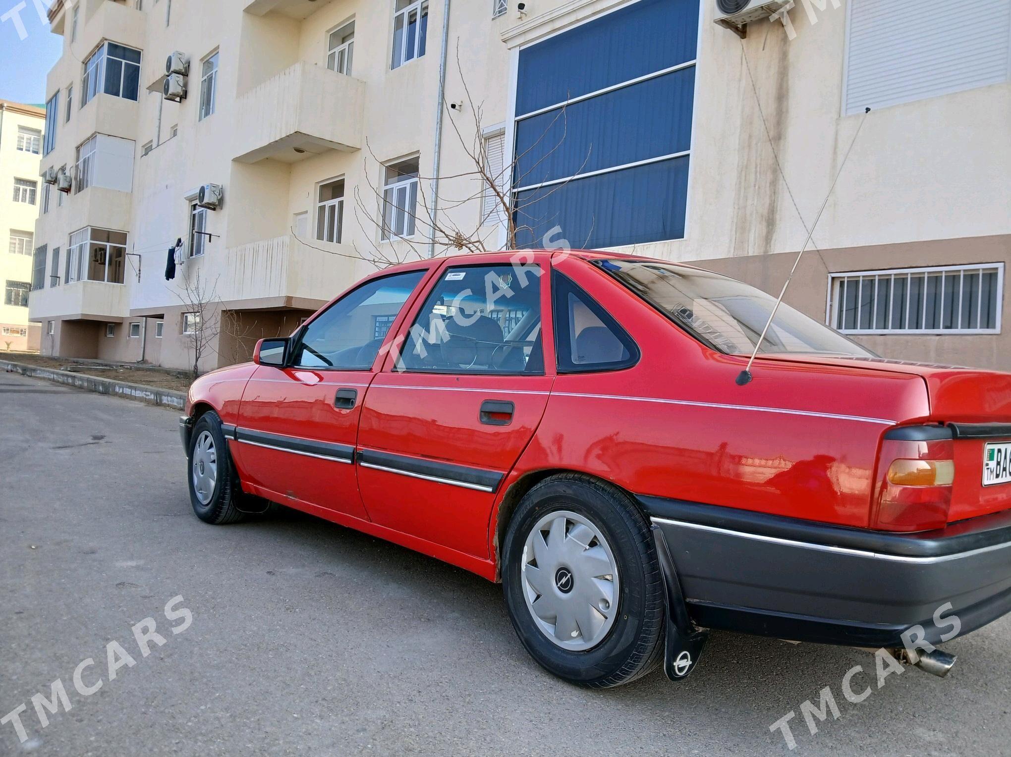 Opel Vectra 1989 - 39 000 TMT - Mary - img 3