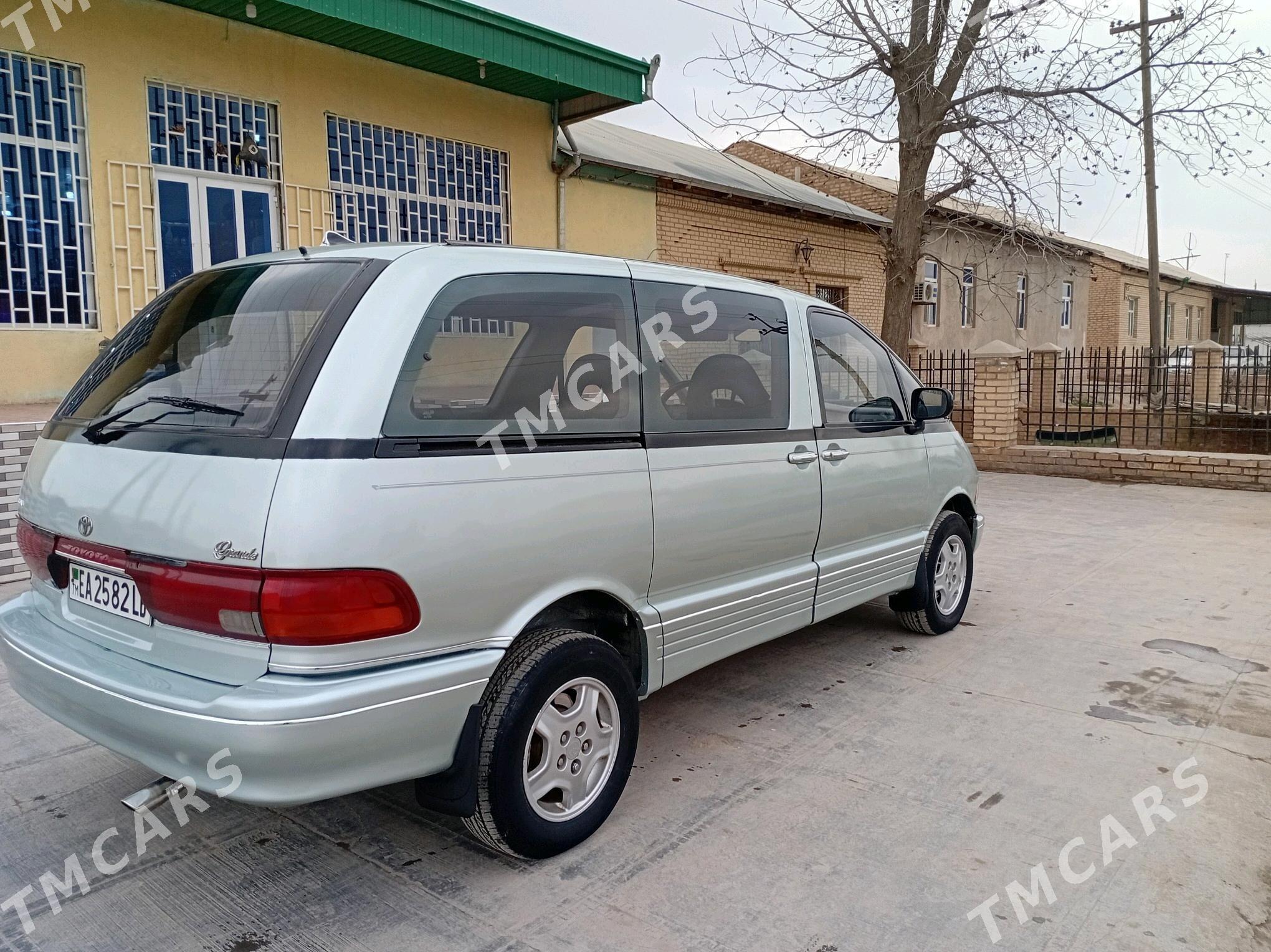 Toyota Previa 1992 - 85 000 TMT - Халач - img 3