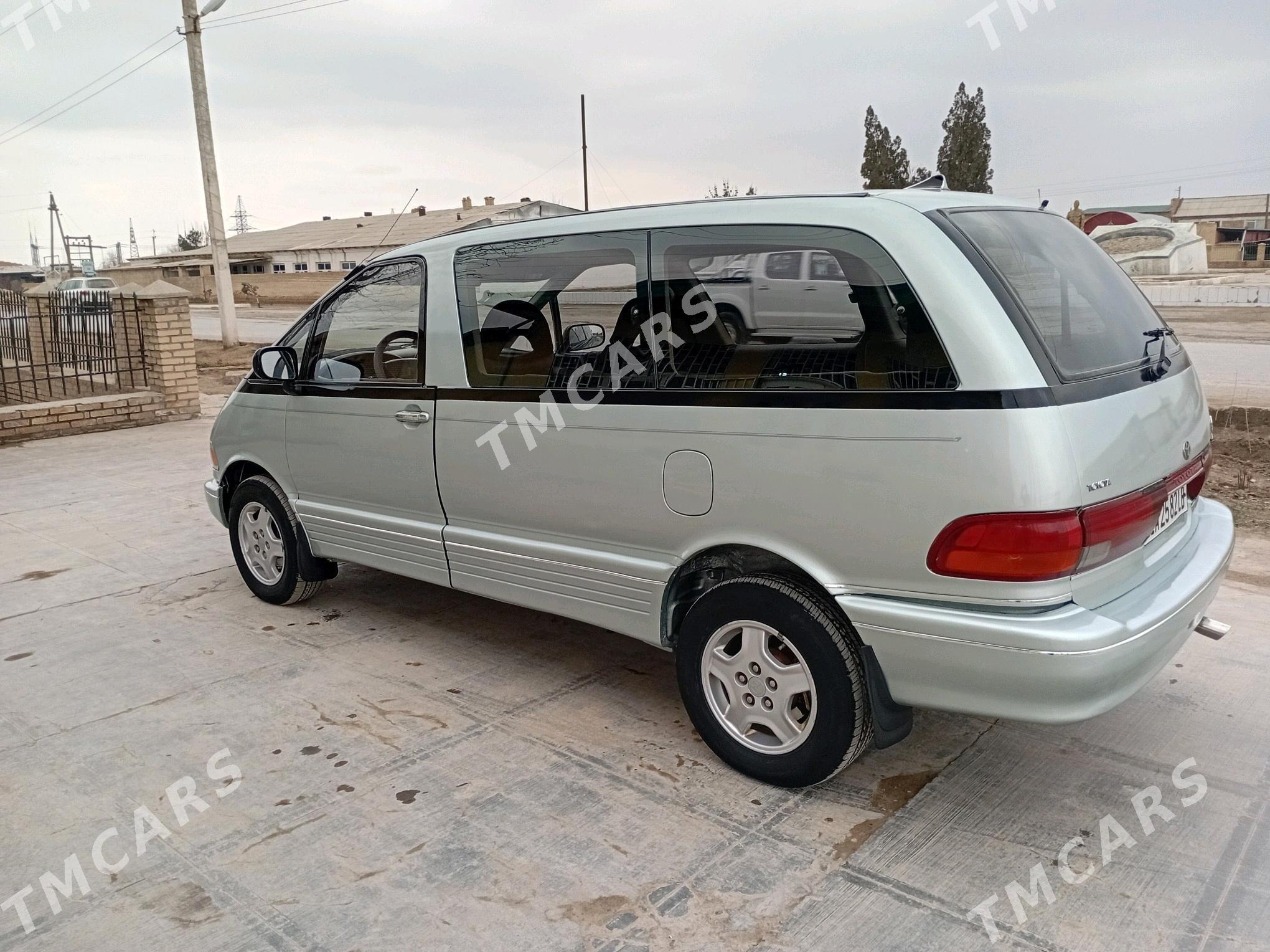 Toyota Previa 1992 - 85 000 TMT - Халач - img 4