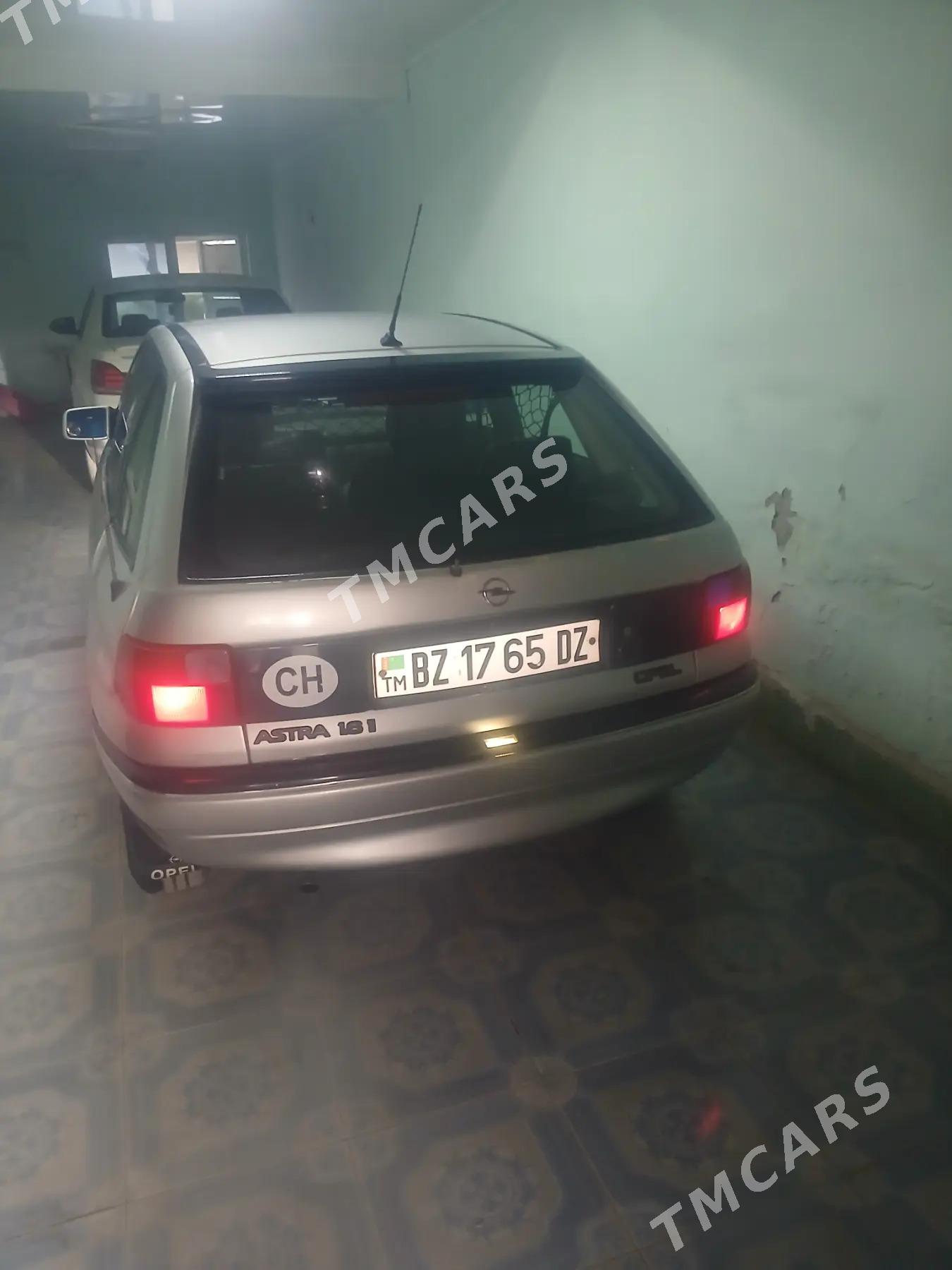 Opel Astra 1992 - 40 000 TMT - Дашогуз - img 3