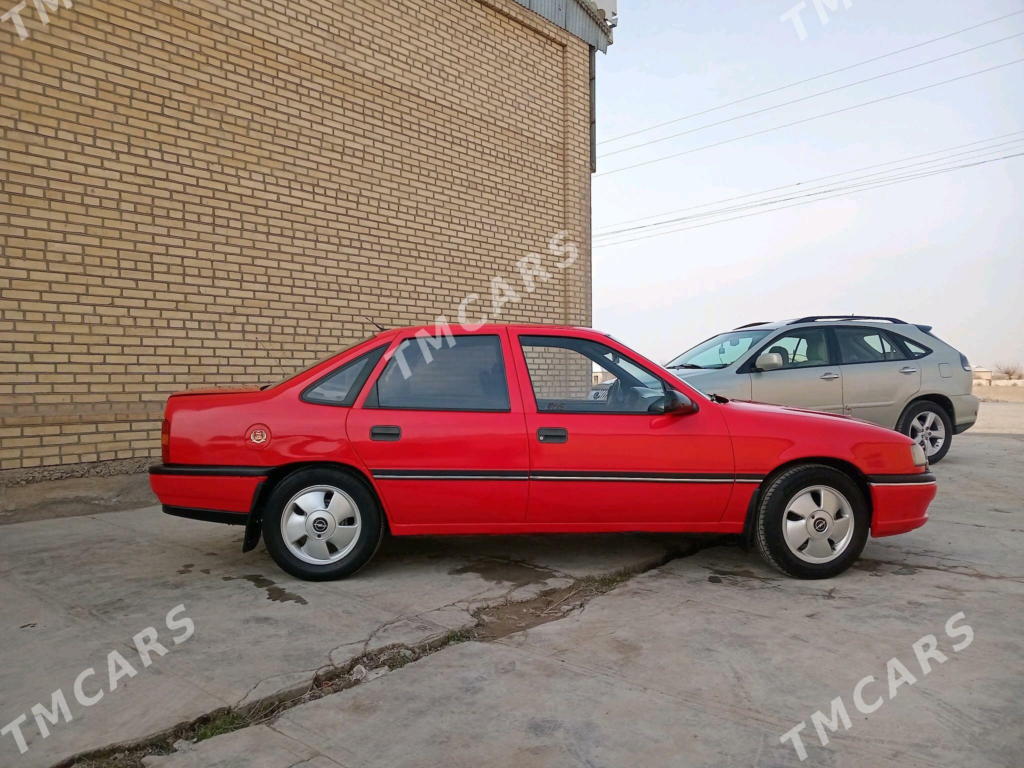 Opel Vectra 1990 - 36 000 TMT - Mary - img 3