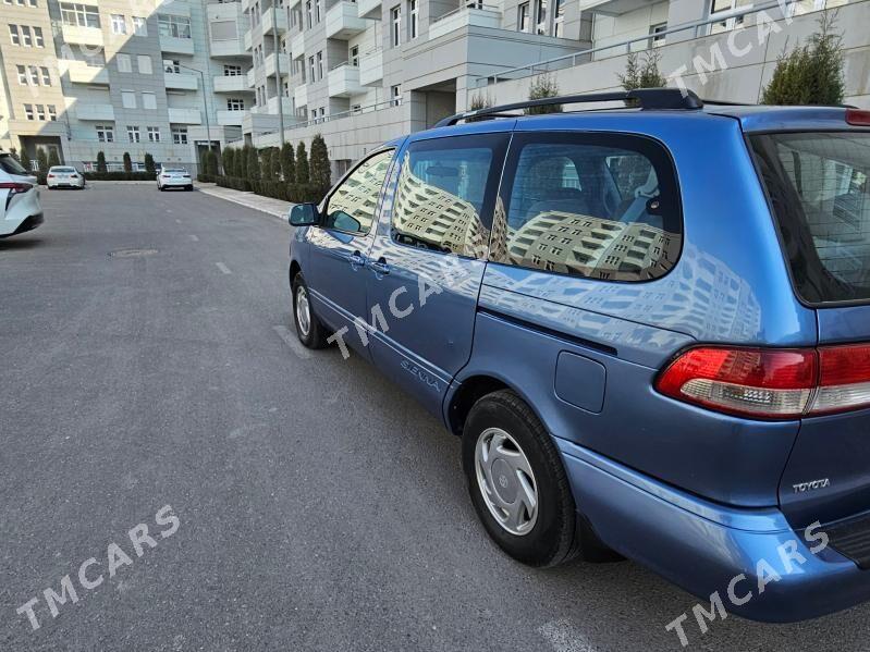 Toyota Sienna 2002 - 135 000 TMT - Мары - img 4