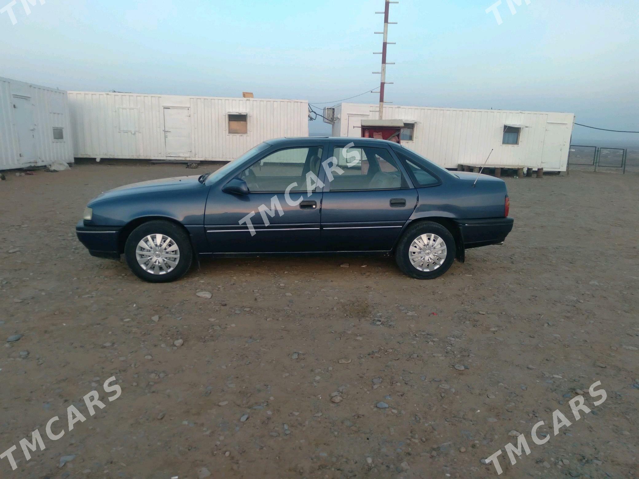 Opel Vectra 1992 - 34 000 TMT - Мургап - img 3