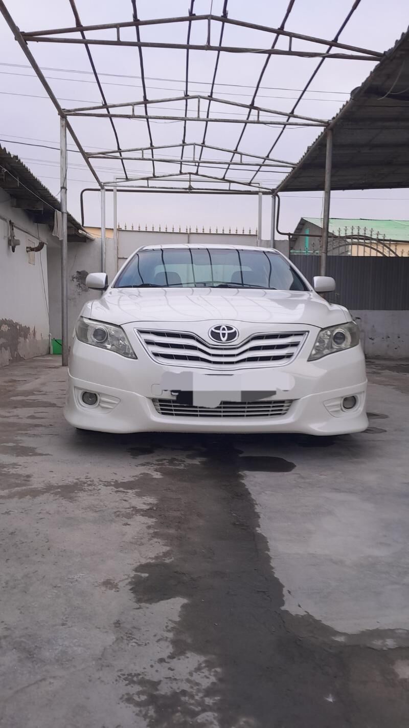 Toyota Camry 2011 - 165 000 TMT - Bedew - img 2