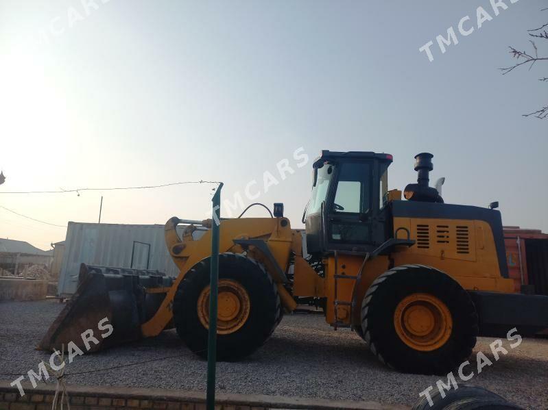 LiuGong Excavator 2010 - 500 000 TMT - Мары - img 3