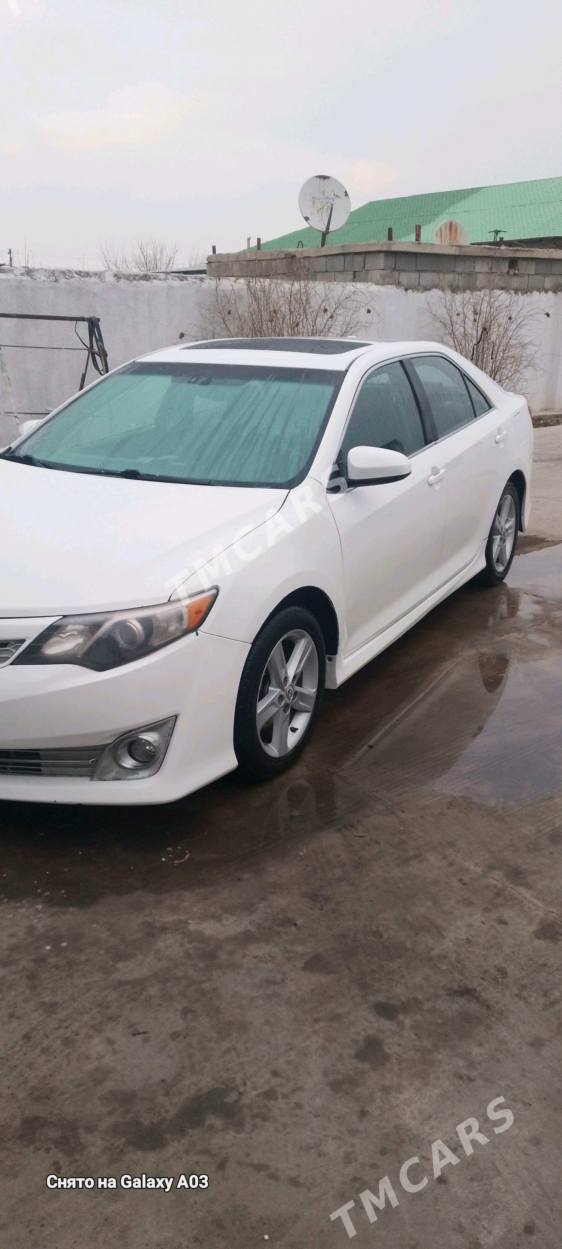 Toyota Camry 2011 - 260 000 TMT - Анев - img 4