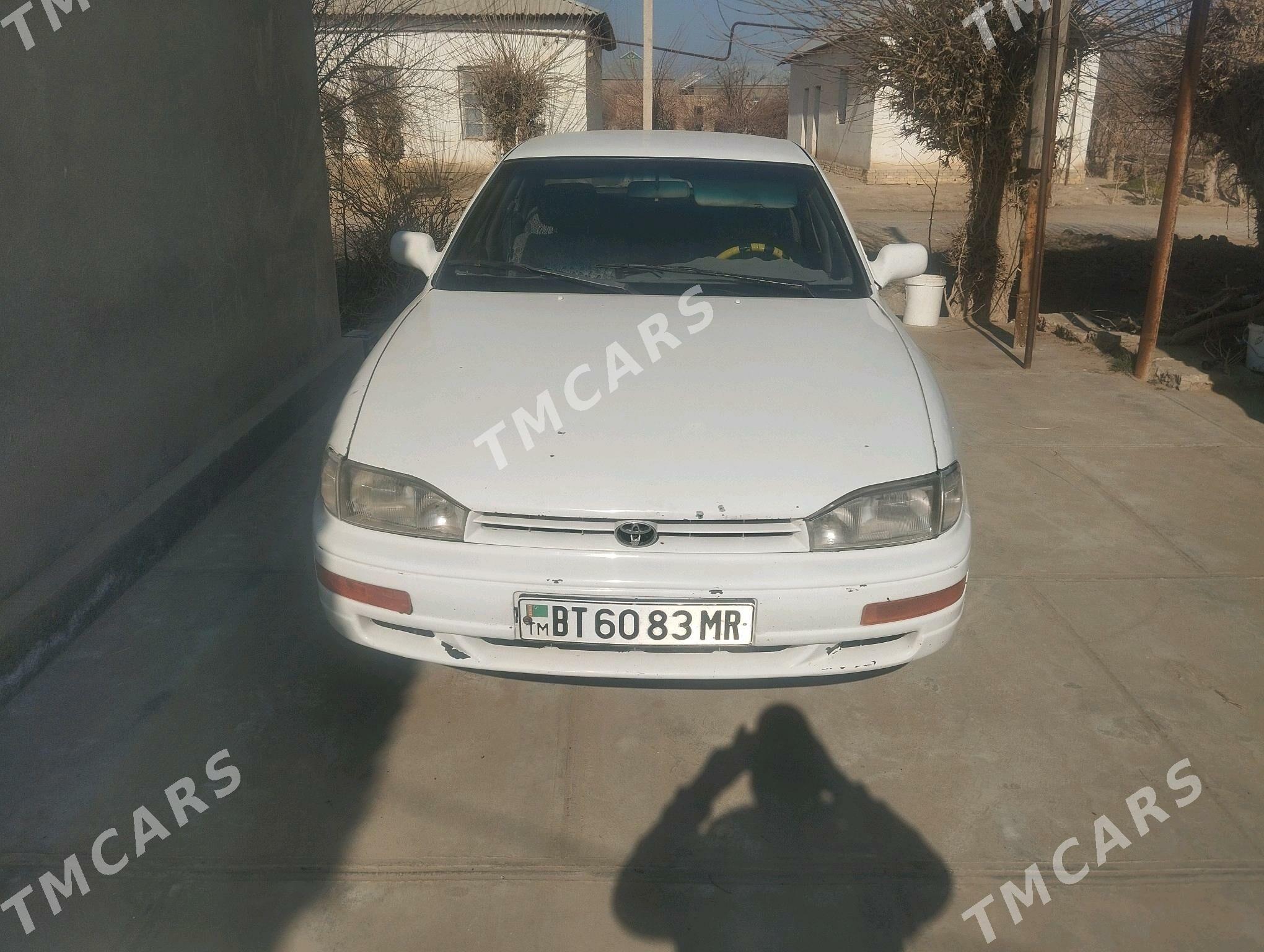 Toyota Camry 1993 - 60 000 TMT - Ёлётен - img 2