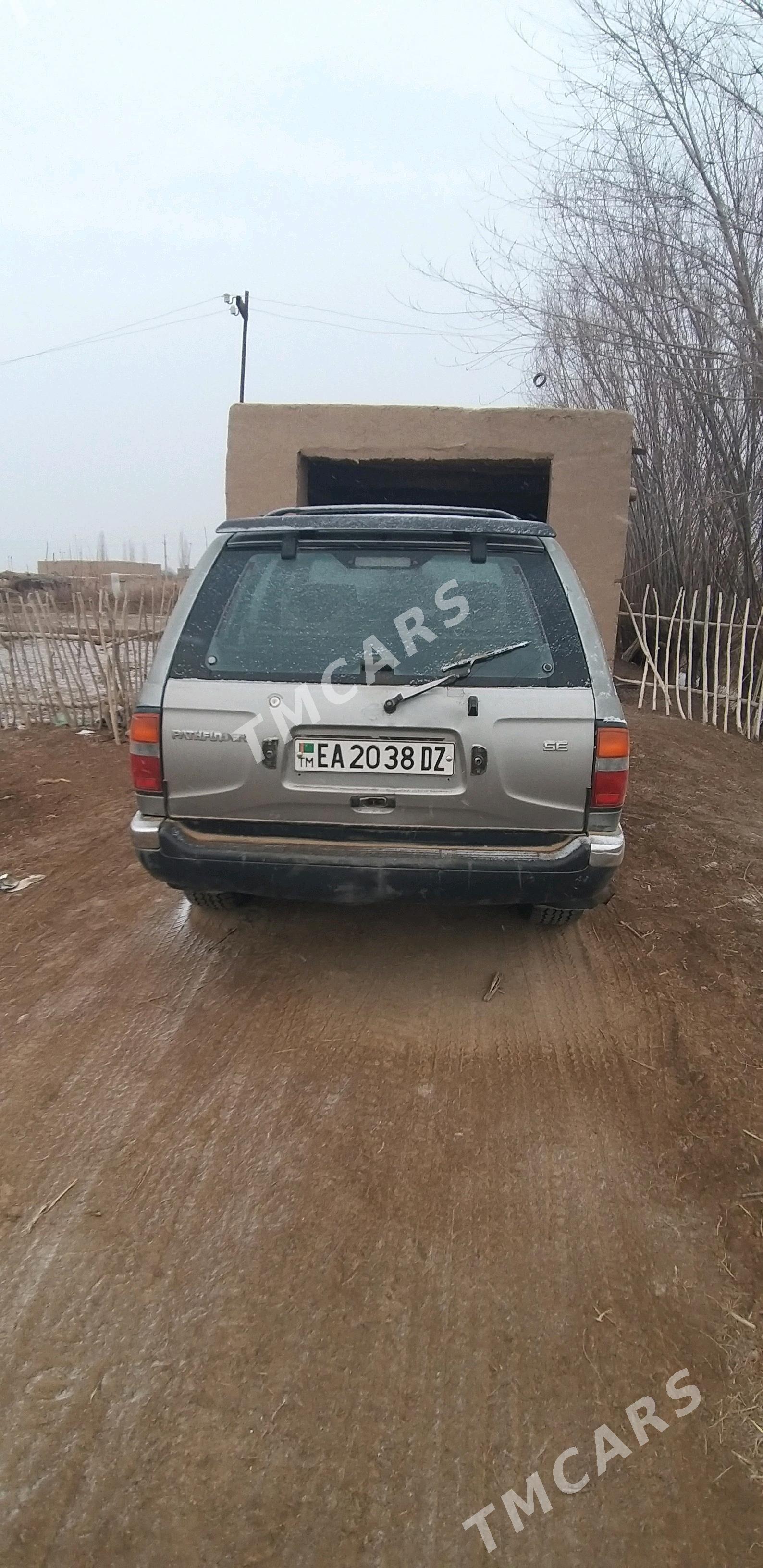 Nissan Pathfinder 1999 - 80 000 TMT - Köneürgenç - img 2